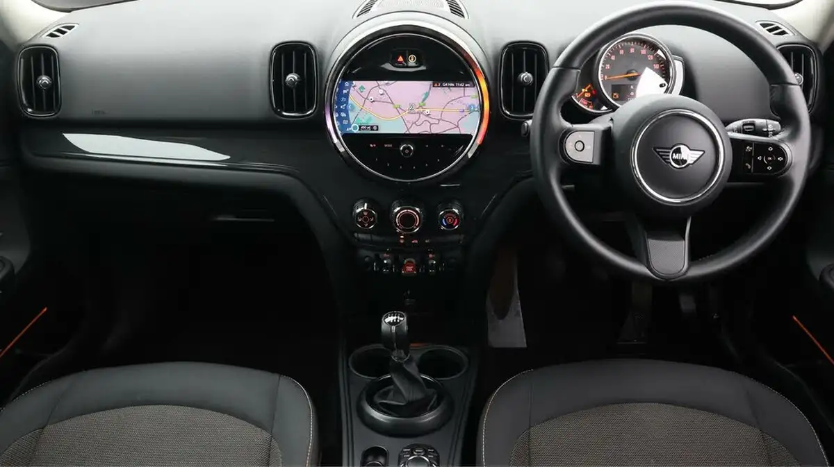 2022-mini-countryman-15-cooper-classic-big-12