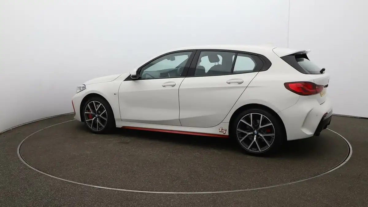 2023-bmw-1-series-20-128ti-lcp-big-46