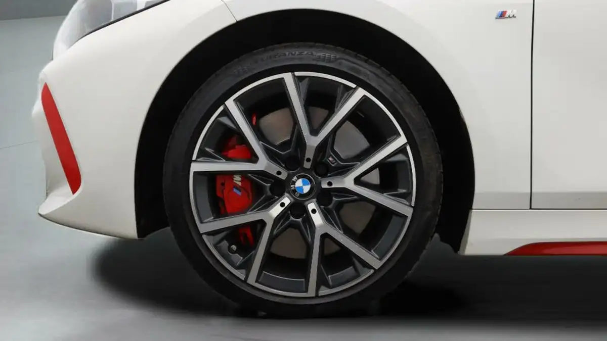 2023-bmw-1-series-20-128ti-lcp-big-18