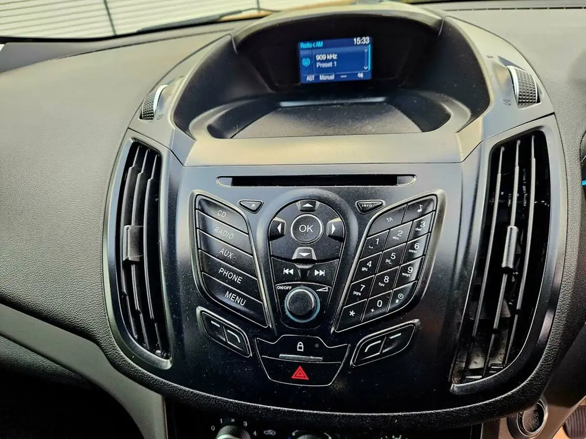 2015-ford-kuga-15t-zetec-150ps-big-23