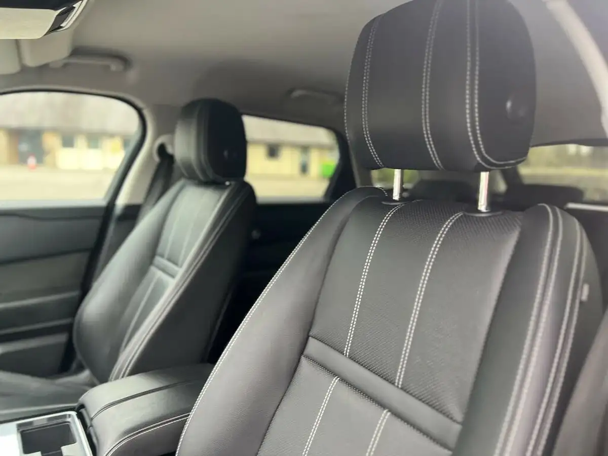 2020-land-rover-range-rover-velar-20-d240-s-big-33
