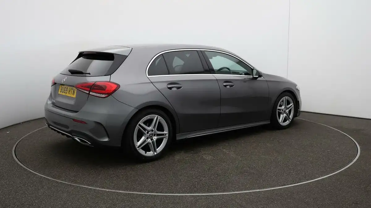 2019-mercedes-benz-a-class-20d-a200d-amg-line-hatchback-5d-big-50