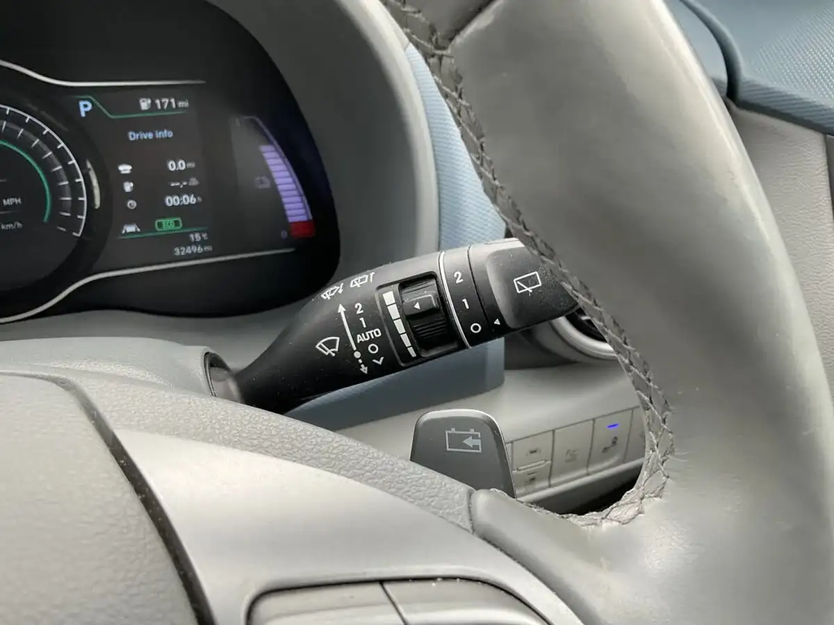 2019-hyundai-kona-e-premium-se-64kwh-big-18