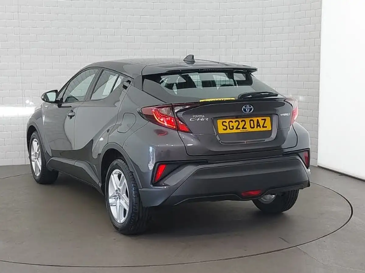 2022-toyota-c-hr-18-vvt-i-icon-big-1