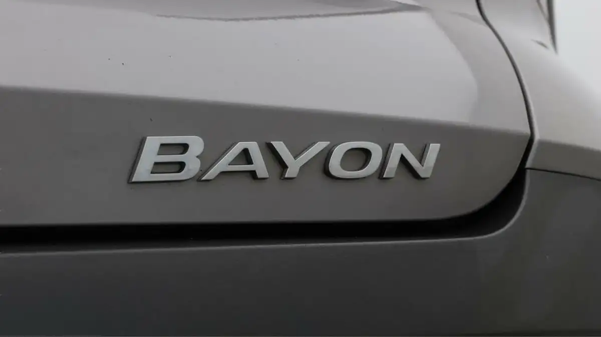 2022-hyundai-bayon-10-t-gdi-se-connect-dct-big-21