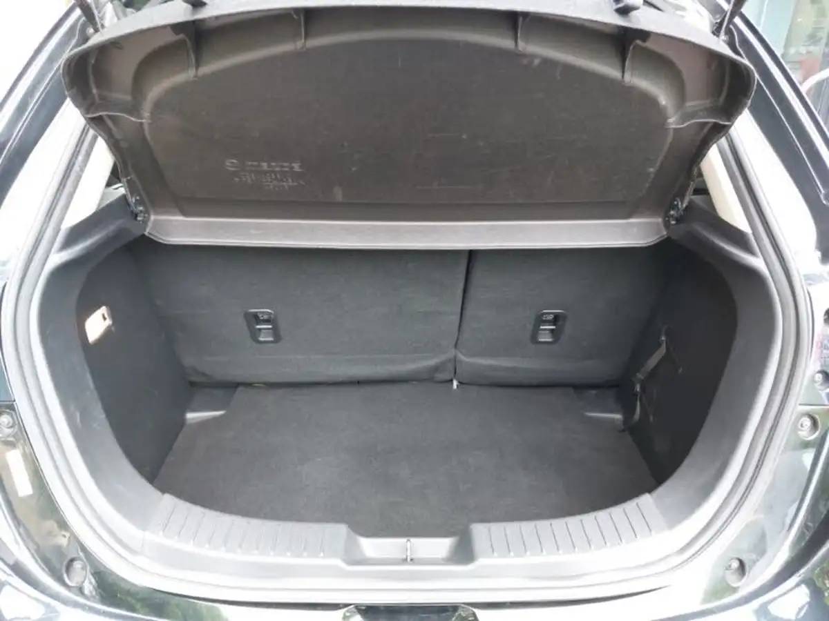2020-mazda-mazda2-15-skyactiv-g-se-l-nav-big-7