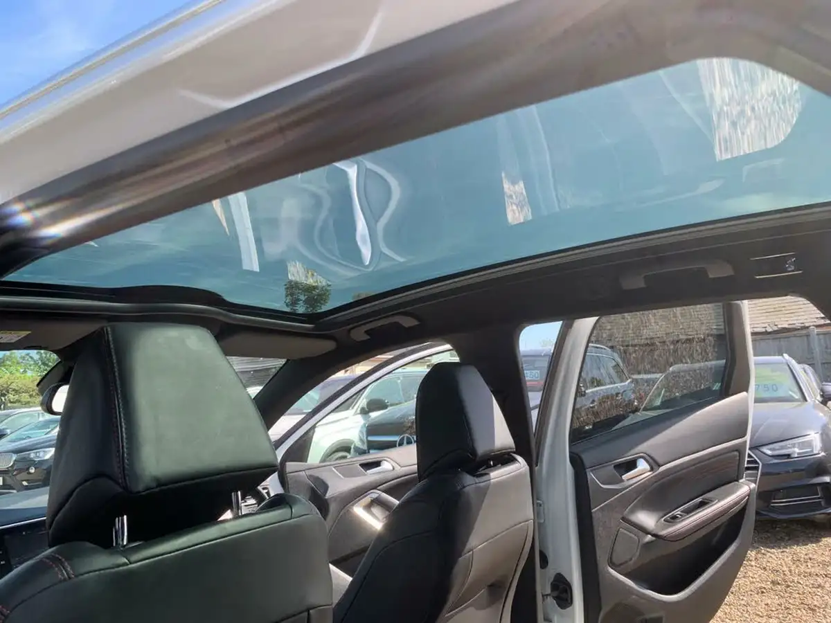 2018-peugeot-308-sw-20-bluehdi-gt-big-34