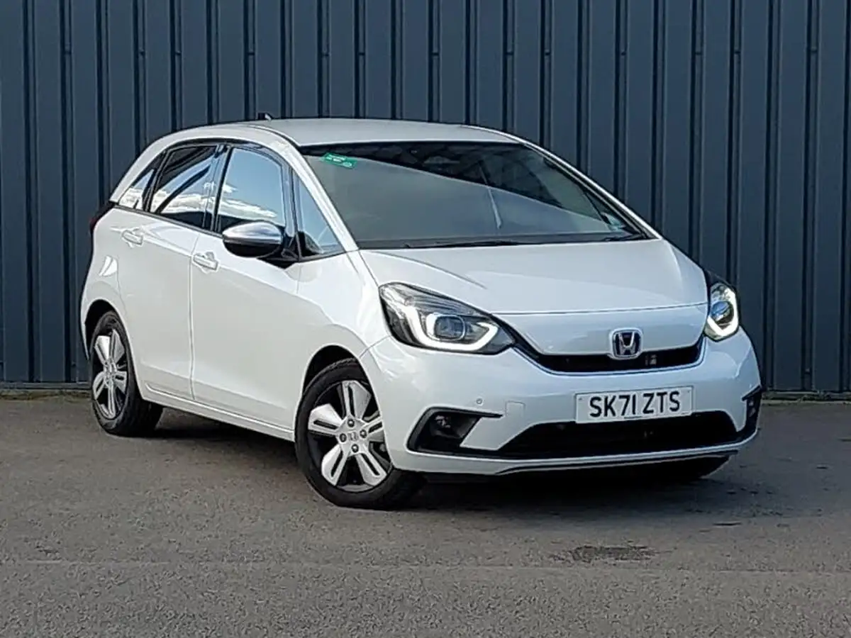 2021-honda-jazz-15-i-mmd-ex-107ps-big-0