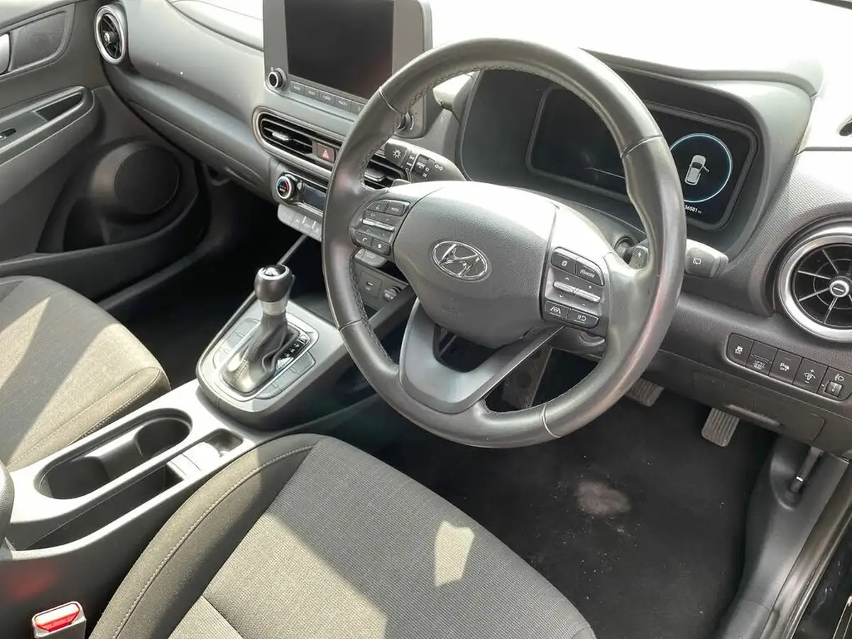 2023-hyundai-kona-16-gdi-se-connect-big-14
