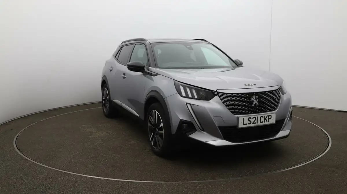 2021-peugeot-2008-suv-e-gt-premium-big-44