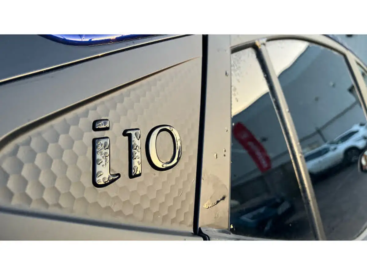2022-hyundai-i10-12-premium-auto-big-7