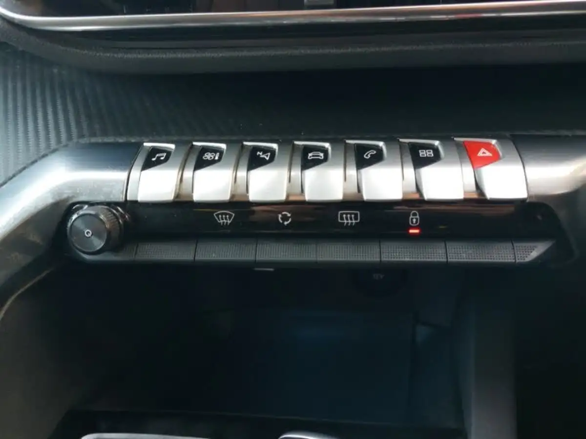 2022-peugeot-3008-suv-12-puretech-allure-eat8-big-16