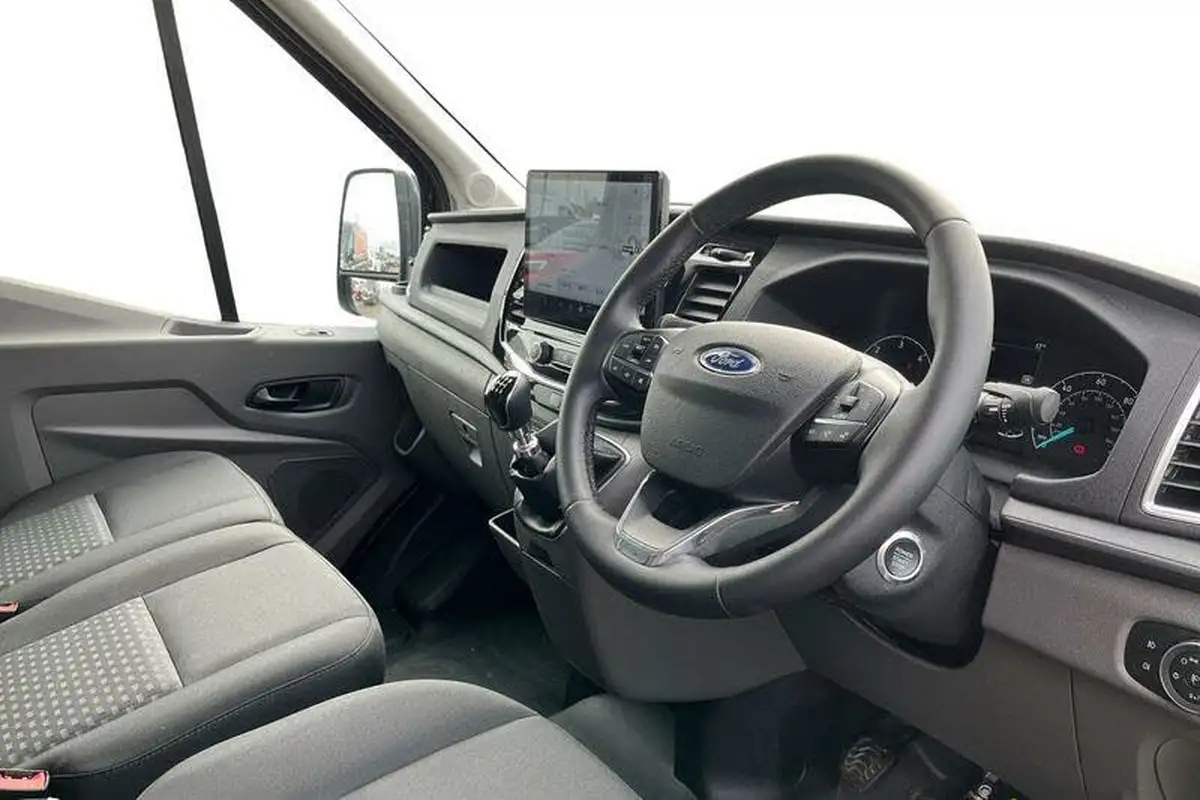 2024-ford-transit-20tdci-350-l4h3-leader-170pseu6d-panel-van-big-12