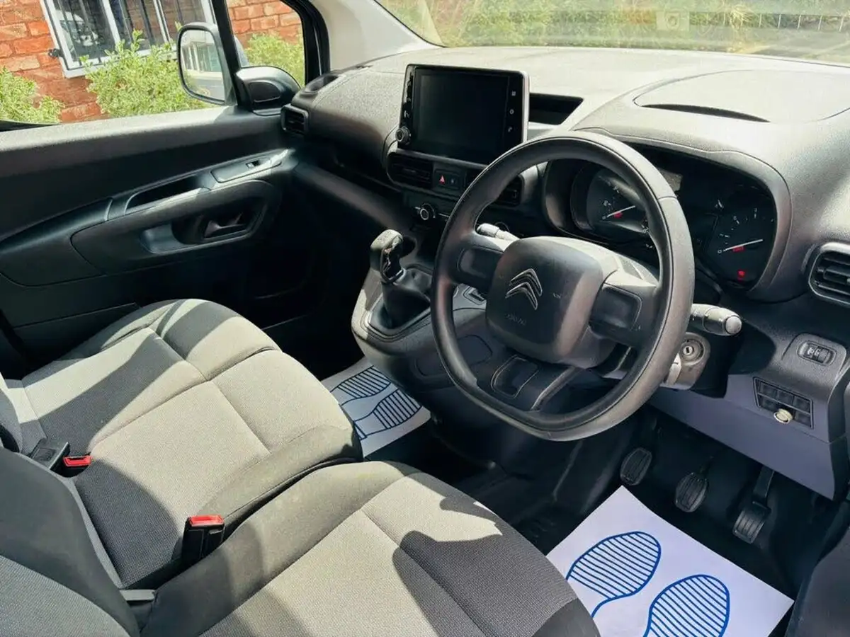 2020-citroen-berlingo-15bluehdi-1000-enterprise-100pseu6dt-e-ss-panel-big-5