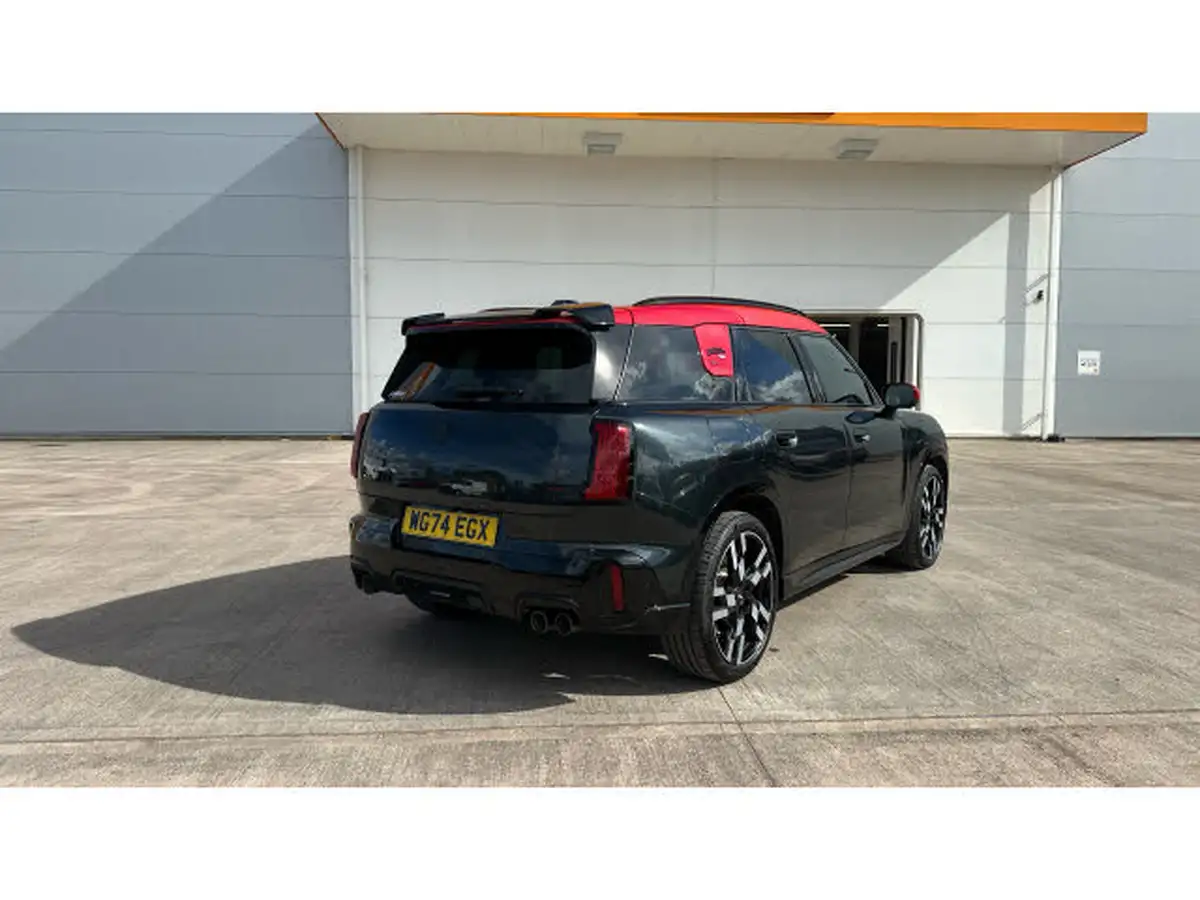 2024-mini-countryman-20-john-cooper-works-296bhp-big-23