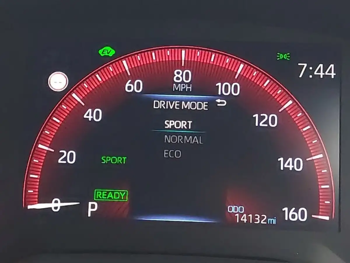 2022-toyota-corolla-20-vvt-i-icon-tech-hatchback-big-18