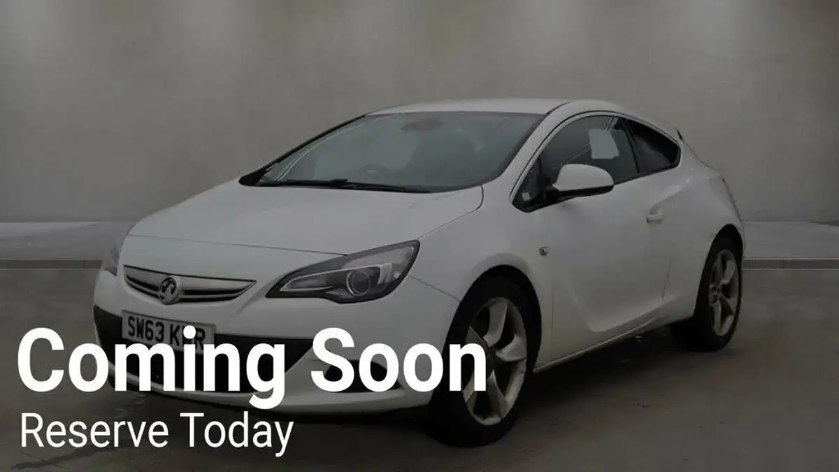 2013-vauxhall-astra-gtc-20td-sri-big-1