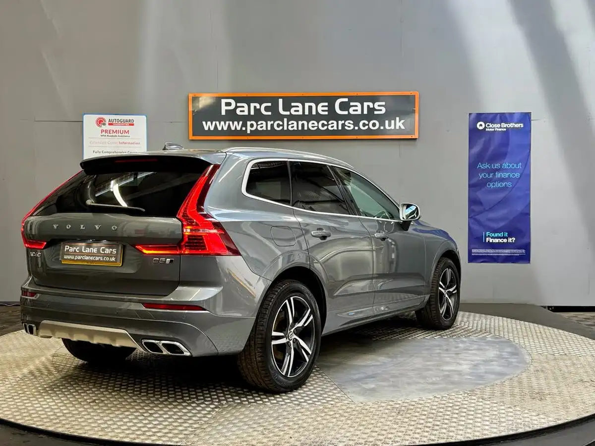 2018-volvo-xc60-20td-d5-r-design-powerpulse-4x4-big-2