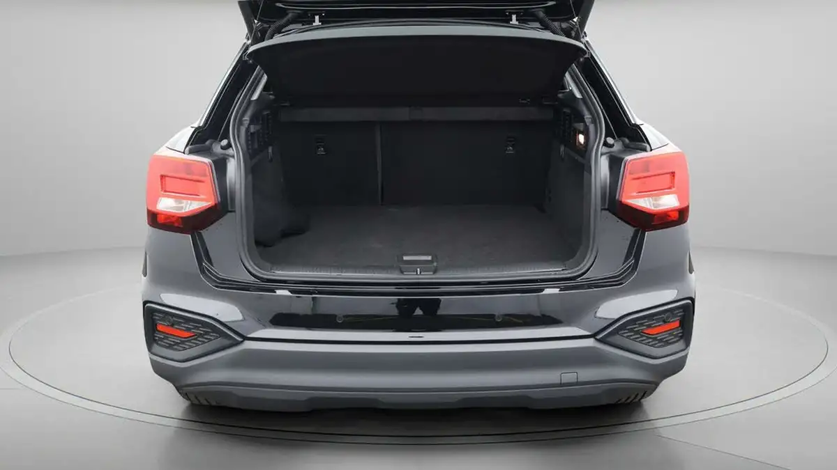2022-audi-q2-10-30-tfsi-technik-big-16