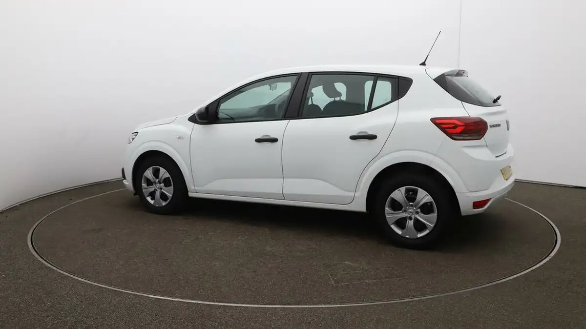 2022-dacia-sandero-10-sce-essential-big-44