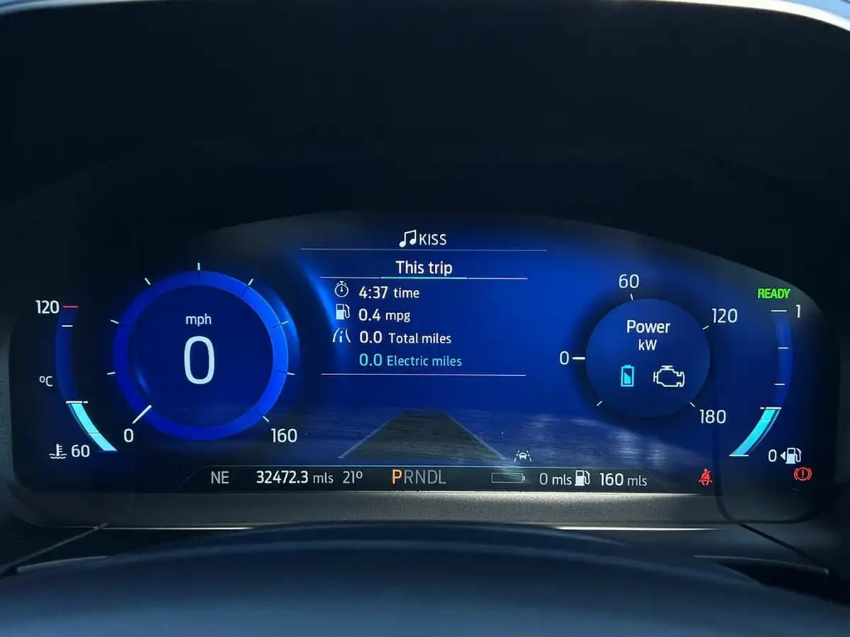 2022-ford-kuga-25t-st-line-x-edition-225ps-phev-big-15