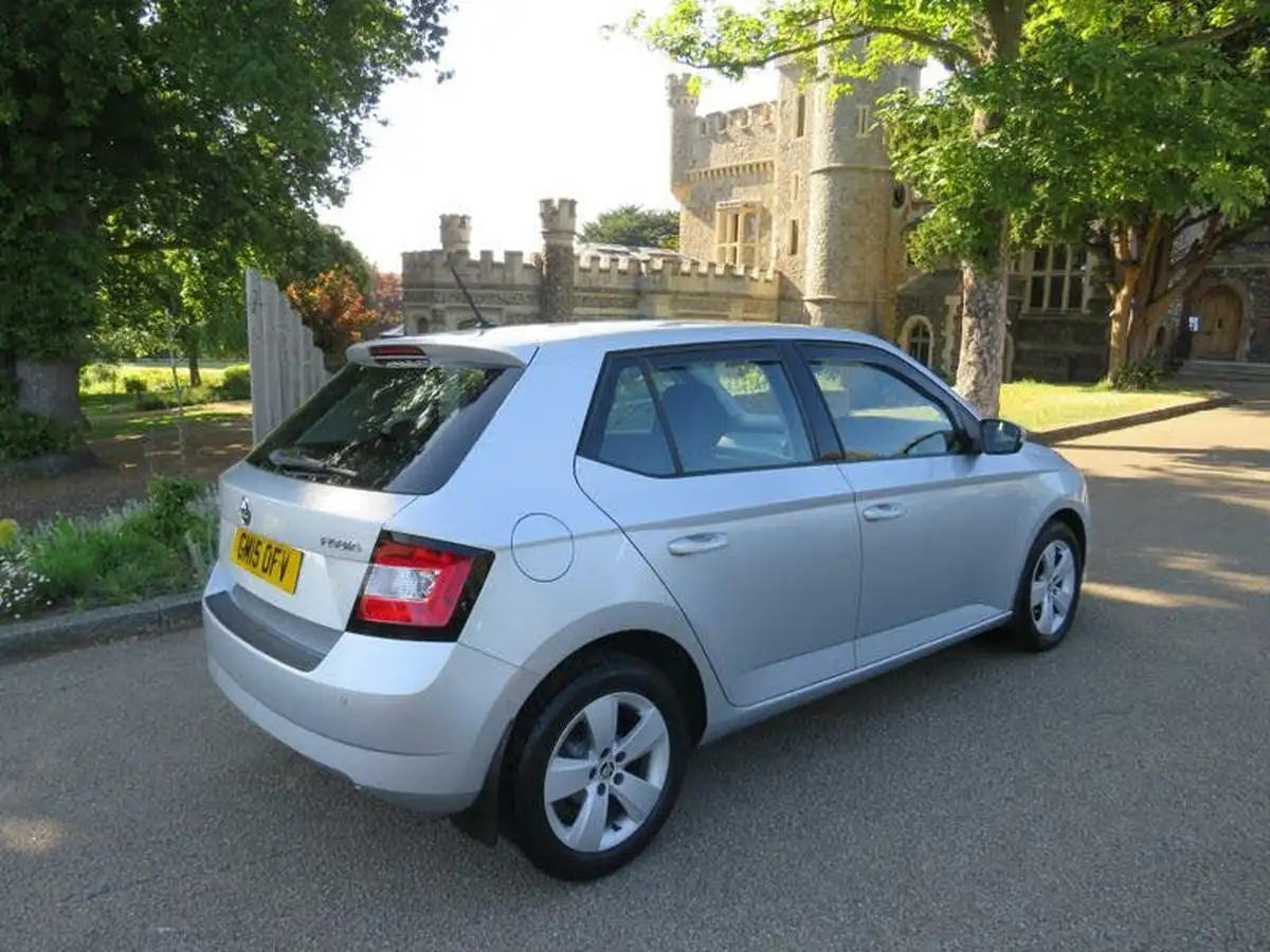 2015-skoda-fabia-14tdi-se-hatchback-dsg-big-6