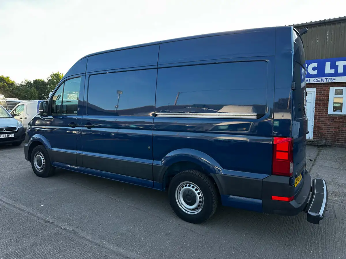 2021-volkswagen-crafter-20tdi-cr35-lwb-startline-140pseu6dt-e-rwd-panel-van-big-6