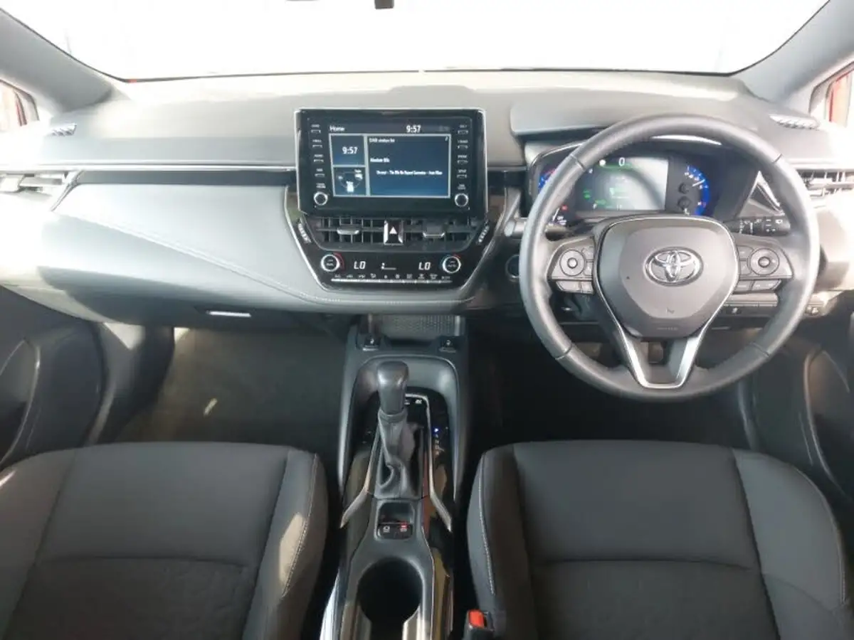 2022-toyota-corolla-18-vvt-i-icon-120bhp-spare-wheel-touring-sports-5d-big-2
