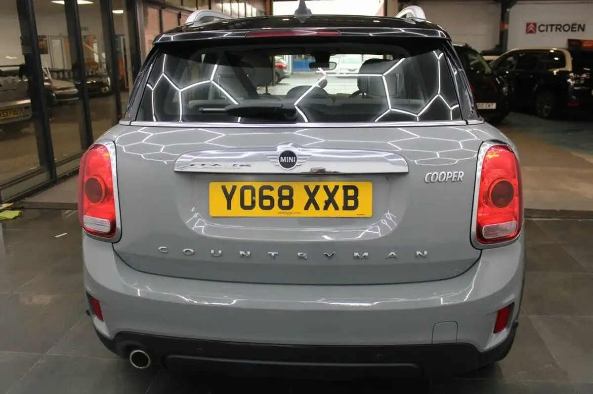 2019-mini-countryman-15-cooper-exclusive-ss-big-40
