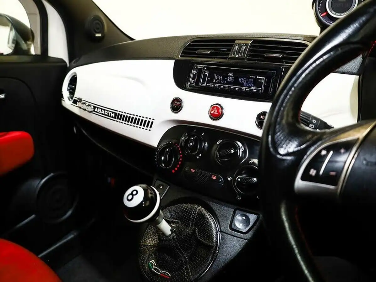 2009-fiat-500-14-abarth-big-4