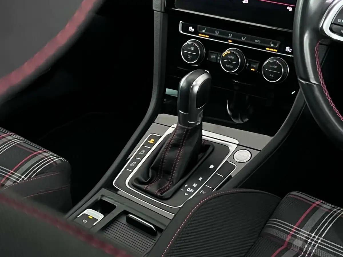 2019-volkswagen-golf-20-tsi-gti-performance-5d-dsg-big-44