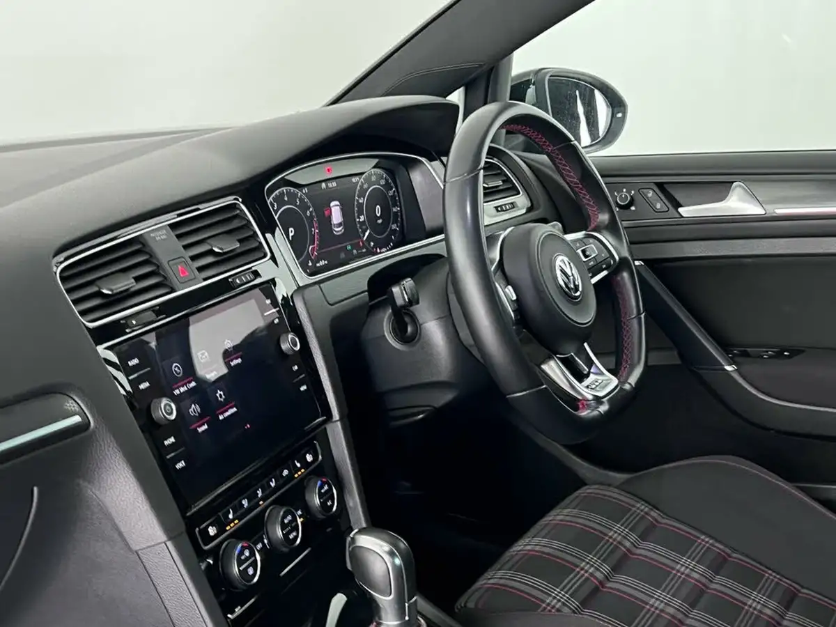 2019-volkswagen-golf-20-tsi-gti-performance-5d-dsg-big-16
