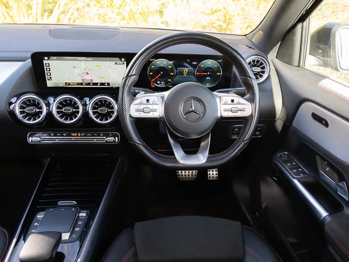 2021-mercedes-benz-eqa-e-eqa-250-amg-line-big-6