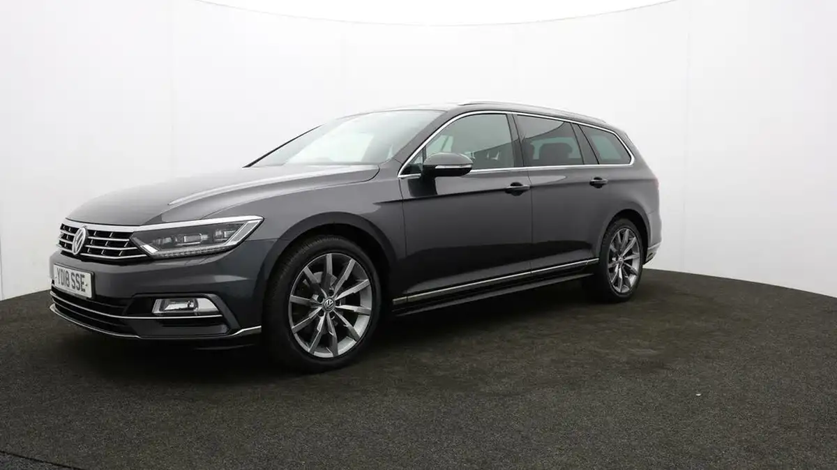 2018-volkswagen-passat-20tdi-r-line-150ps-ss-estate-5d-dsg-big-59