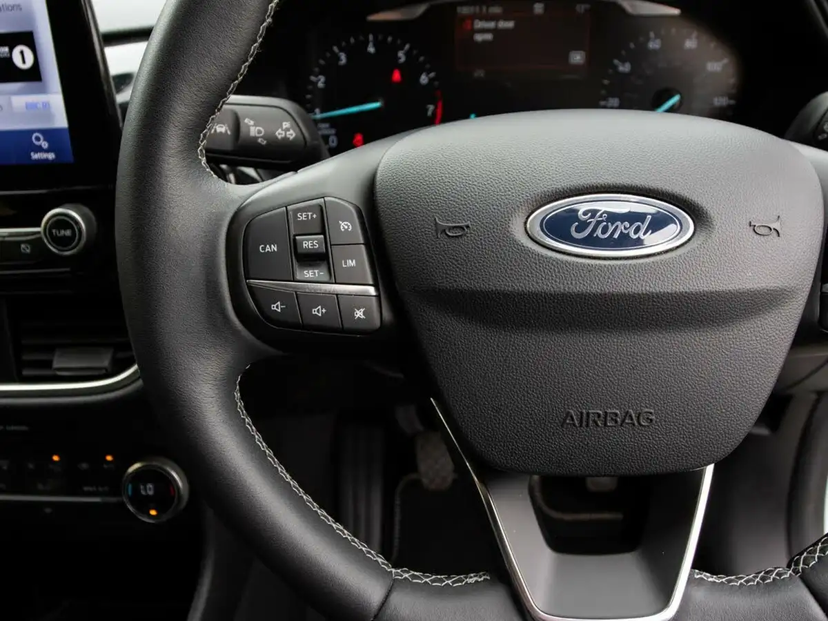 2019-ford-fiesta-10t-titanium-125ps-5d-big-18