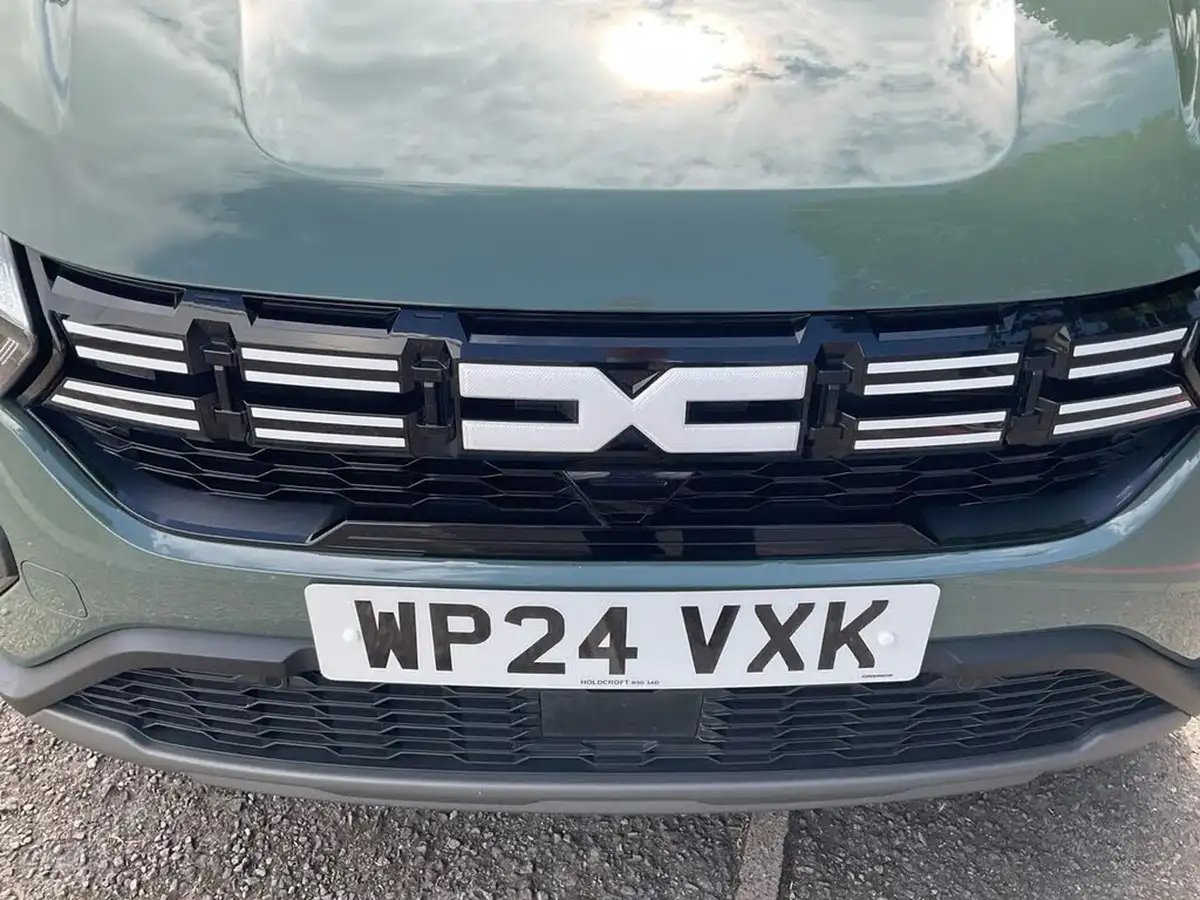 2024-dacia-jogger-10-tce-extreme-big-15