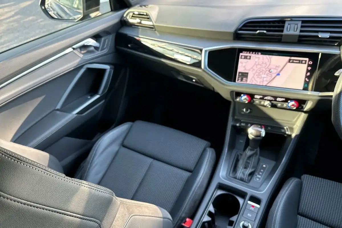 2022-audi-q3-20-40-tfsi-black-edition-station-wagon-big-31