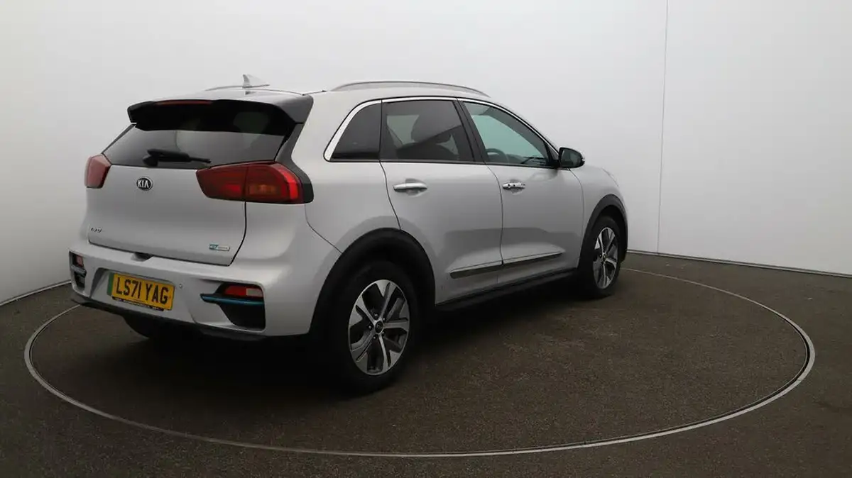 2021-kia-e-niro-ev-4-big-7