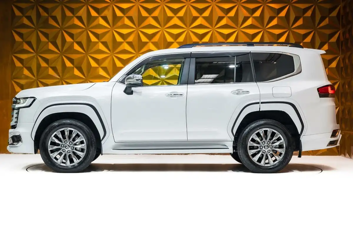 2024-toyota-land-cruiser-big-4