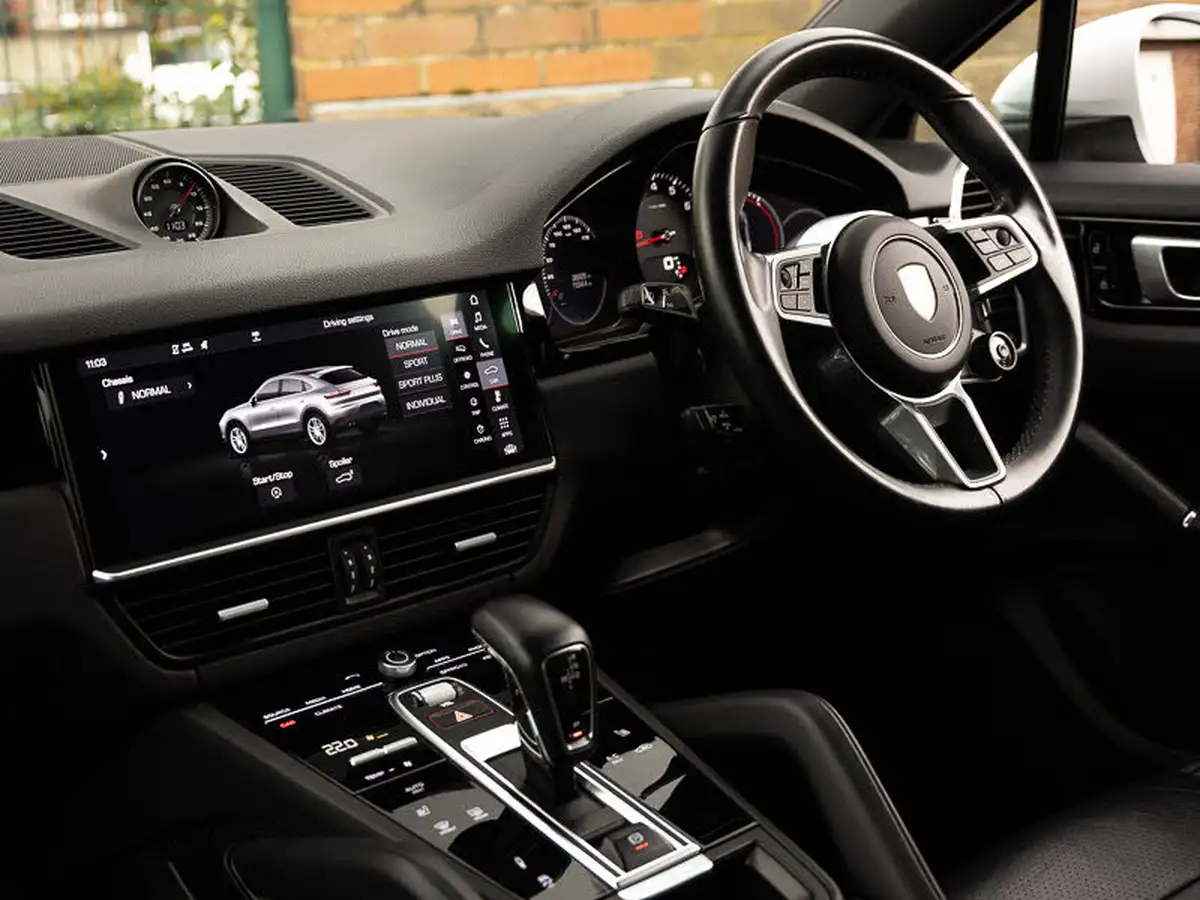 2019-porsche-cayenne-30-v6-coupe-big-12