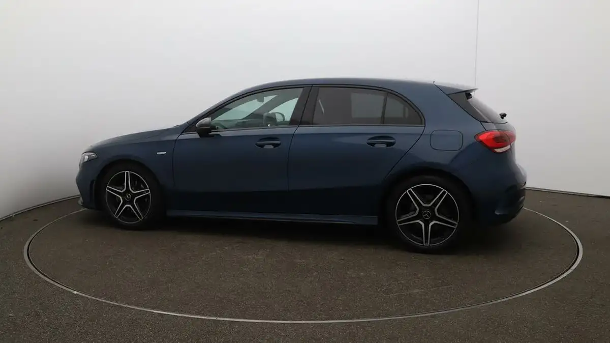 2022-mercedes-benz-a-class-13-a200-amg-line-executive-edition-hatchback-5d-7g-dct-big-57