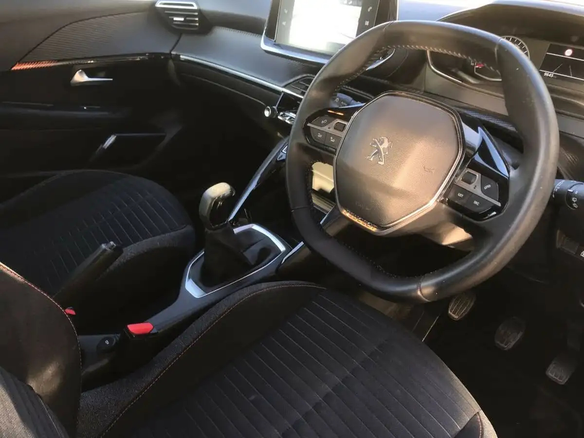 2020-peugeot-208-12-puretech-active-premium-75bhp-big-14
