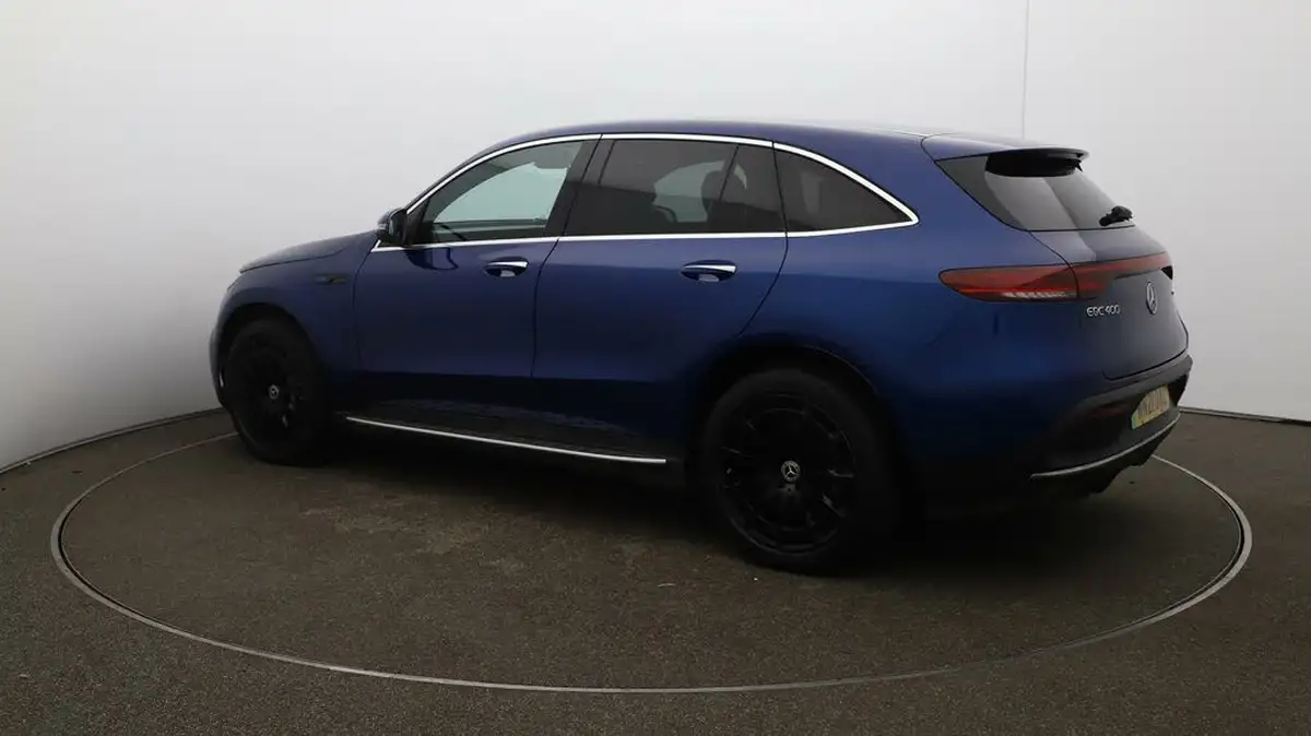 2021-mercedes-benz-eqc-e-eqc-400-amg-line-big-35
