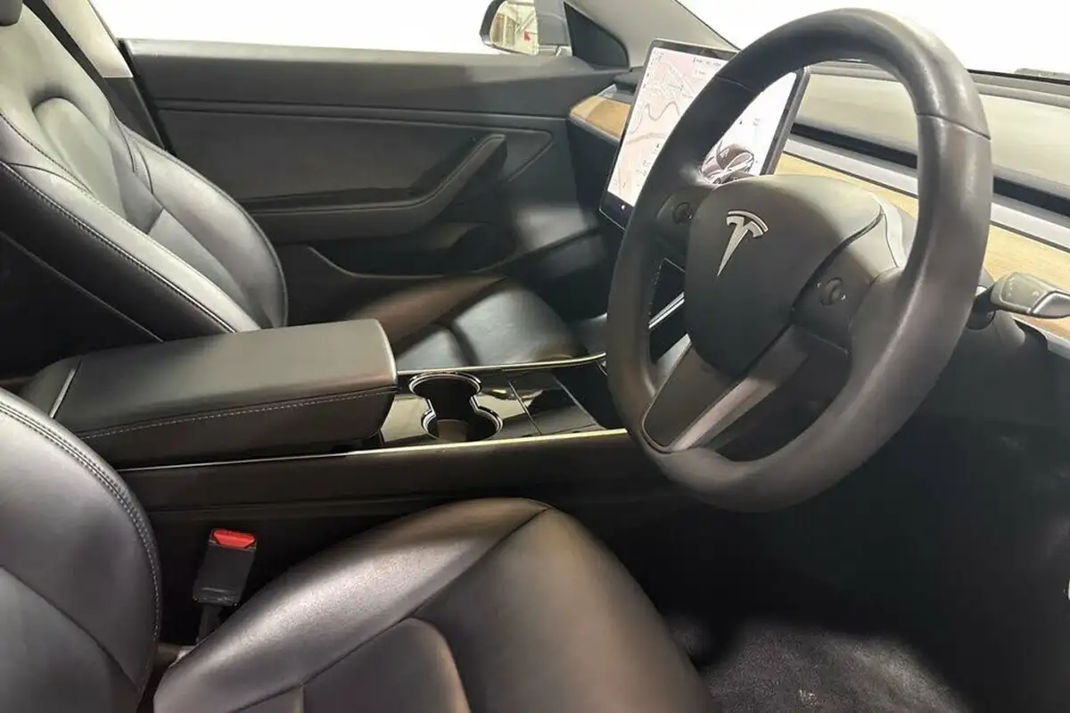 2019-tesla-model-3-e-4x4-performance-pack-big-8