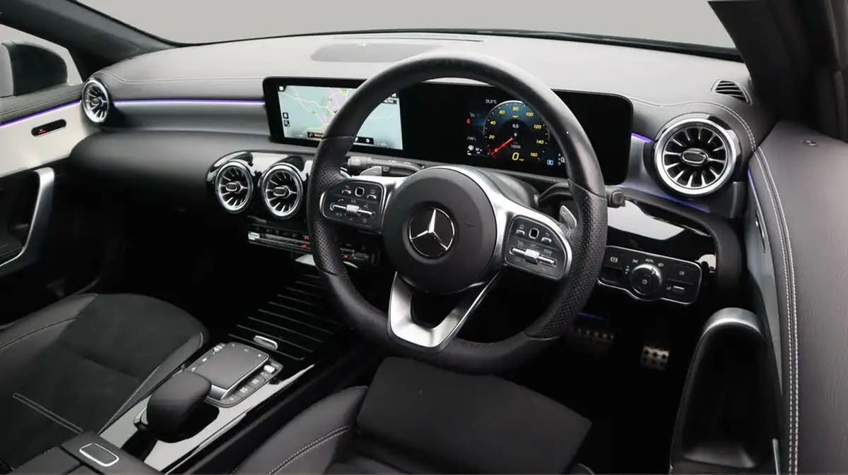 2022-mercedes-benz-a-class-13-a200-amg-line-executive-edition-hatchback-5d-7g-dct-big-9