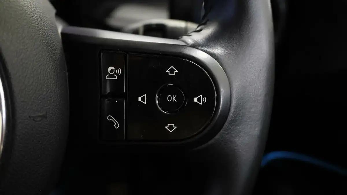 2021-mini-cooper-e-cooper-s-1-big-23