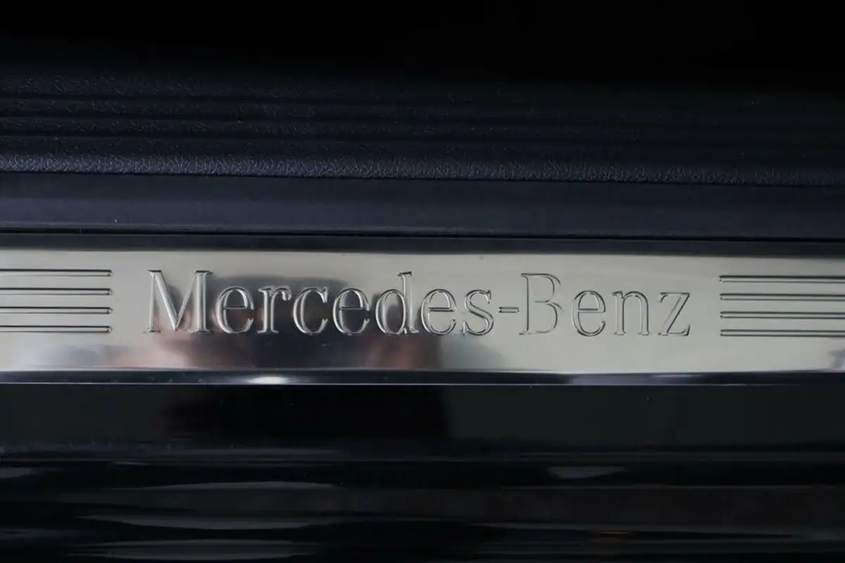 2018-mercedes-benz-c-class-15-c200-amg-line-ss-coupe-2d-big-46