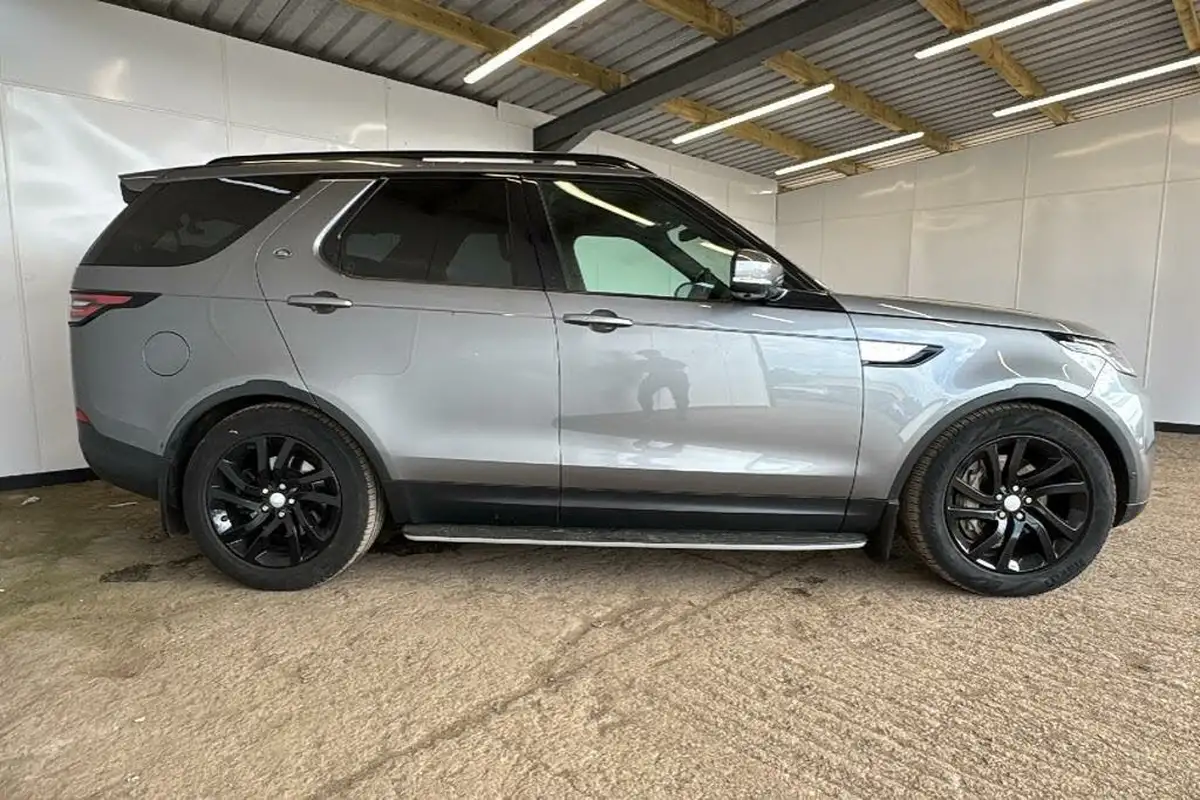 2019-land-rover-discovery-30-sd6-hse-big-6