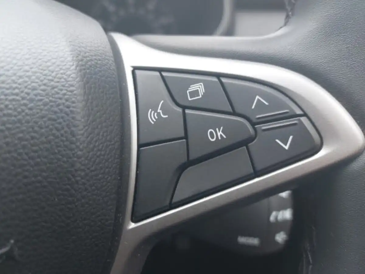 2024-dacia-sandero-stepway-10-tce-extreme-90bhp-big-13