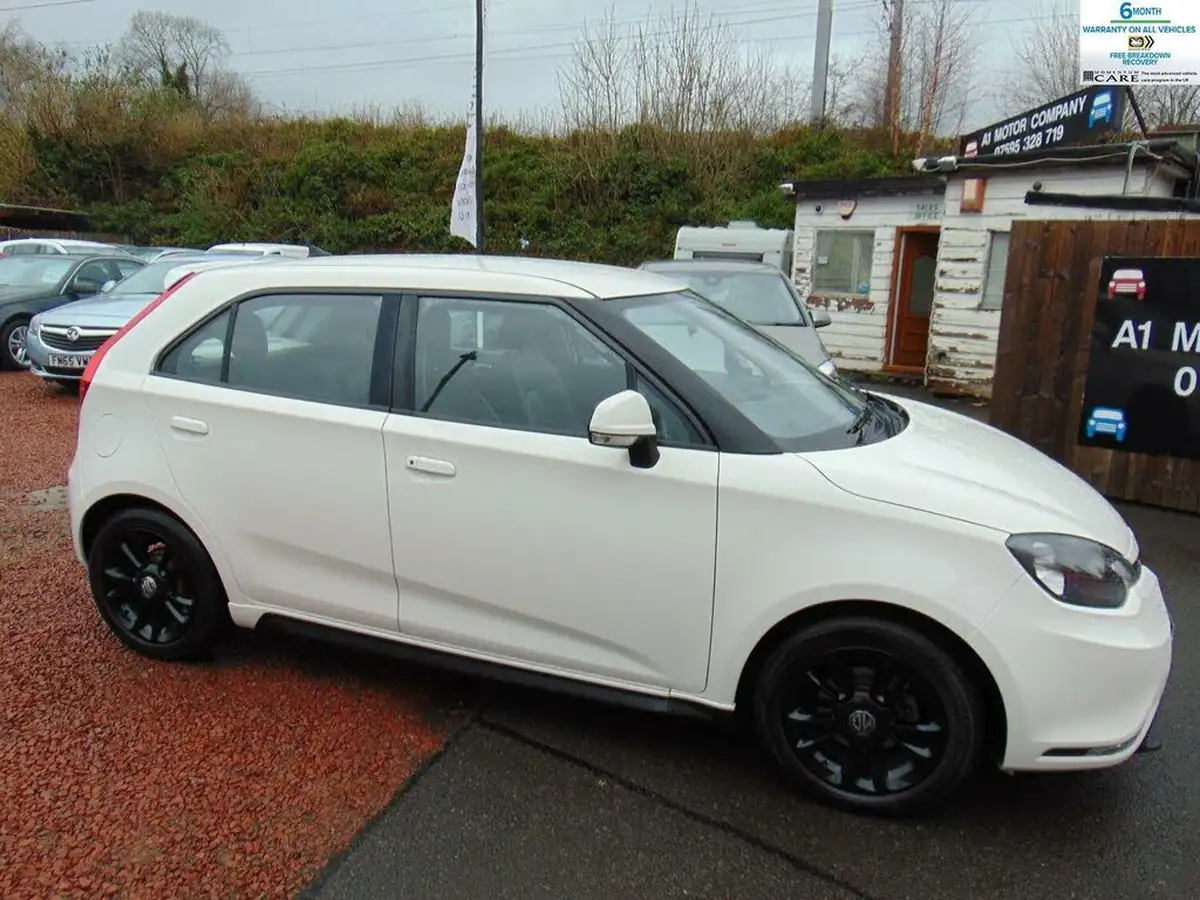 2016-mg-mg3-15-vti-tech-3style-ss-big-0